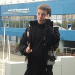 Молодой парень ищет готичную барышню в Костроме, желающую подчиняться